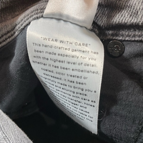 Good American Highrise Black Grey Fringe Fray Accent Jeans - Picture 11 of 15